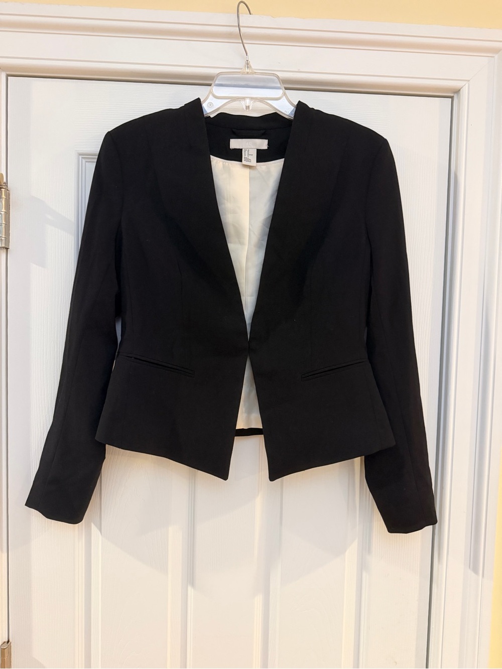 Ladies Size 10 "H&M" Black Women's Open-Front Cropped Blazer SEXY GUC